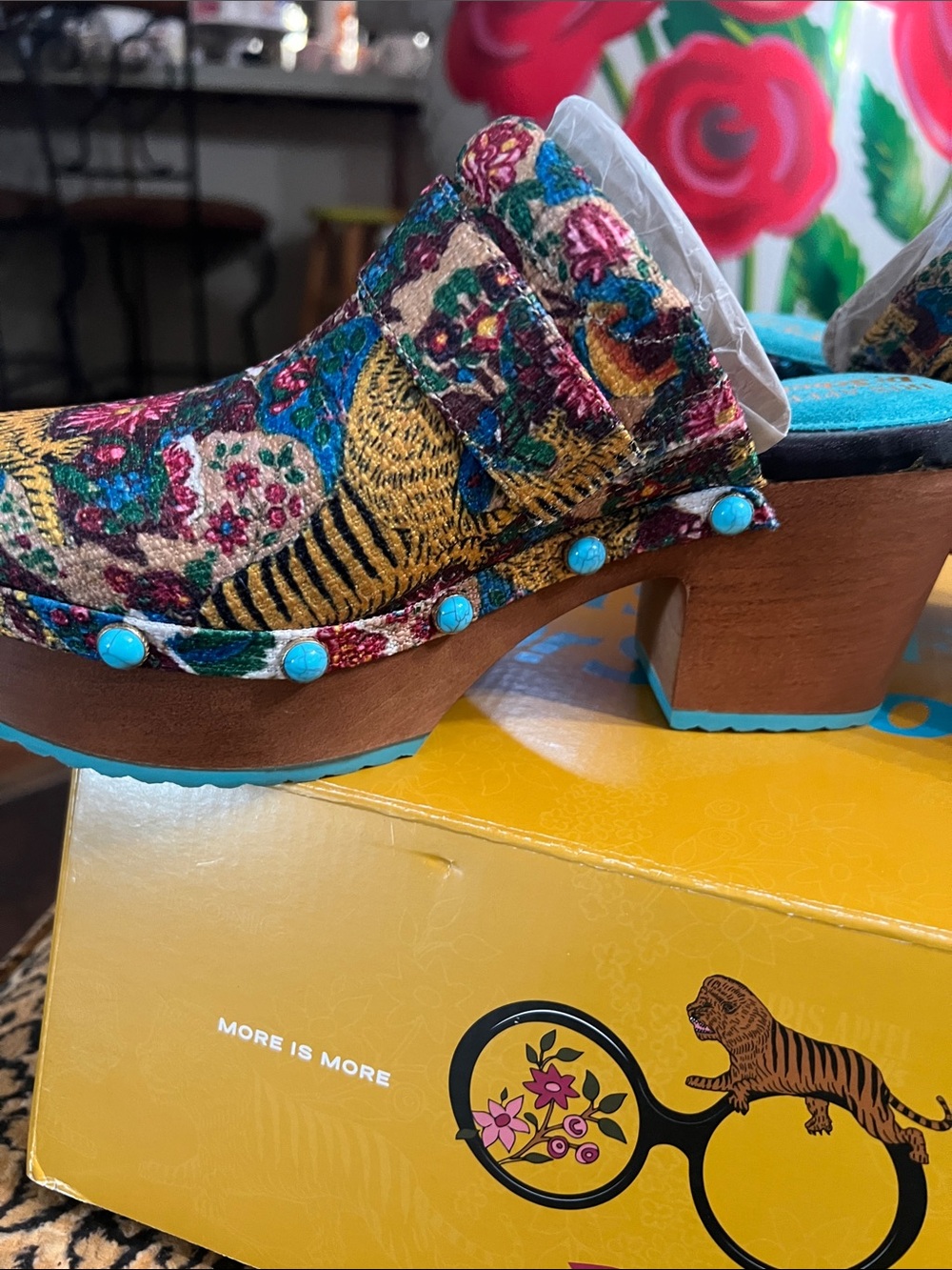Dr. Scholl's Multicolor JOY Tapestry Platform Clogs - Picture 5 of 16